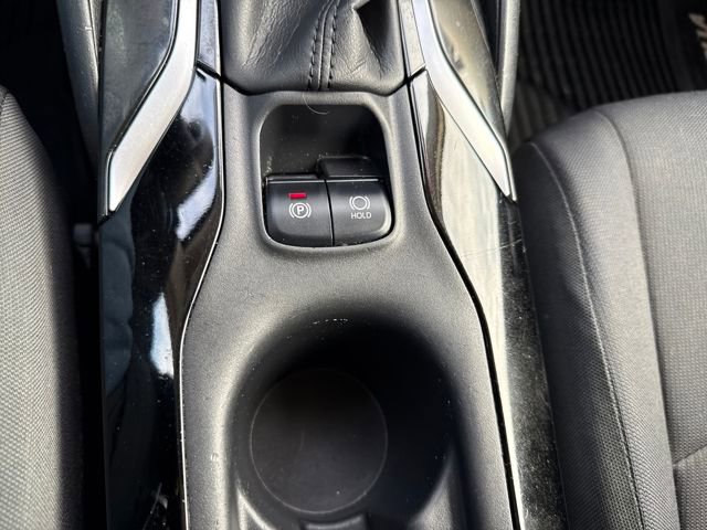 Used 2021 Toyota Corolla LE image 29