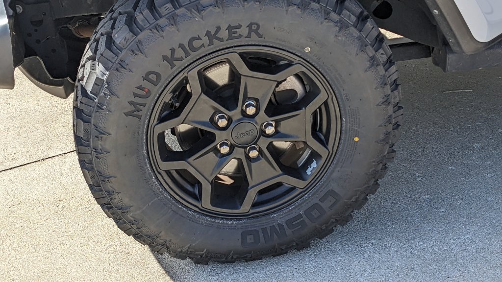 Used 2021 Jeep Gladiator Sport AWD/4WD image 10