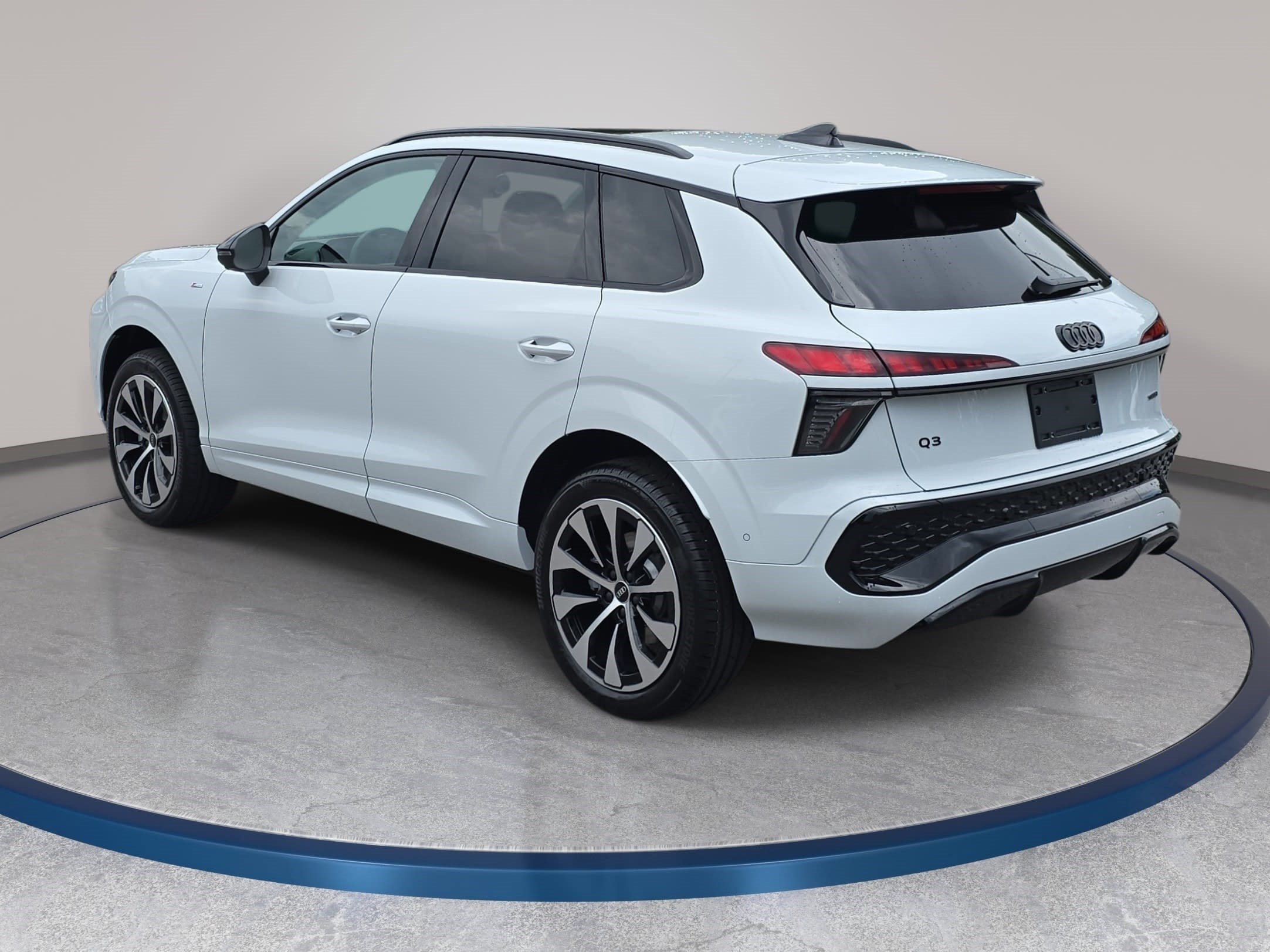 New 2026 Audi Q3 quattro 2.0T AWD/4WD image 7