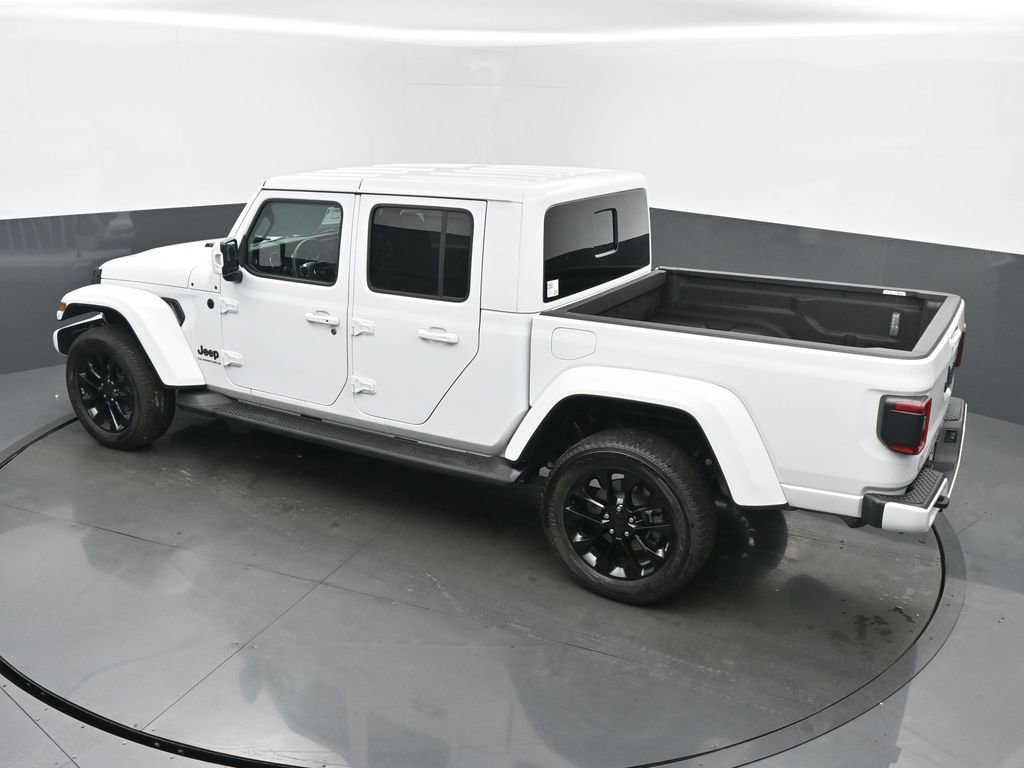Used 2023 Jeep Gladiator Overland image 38