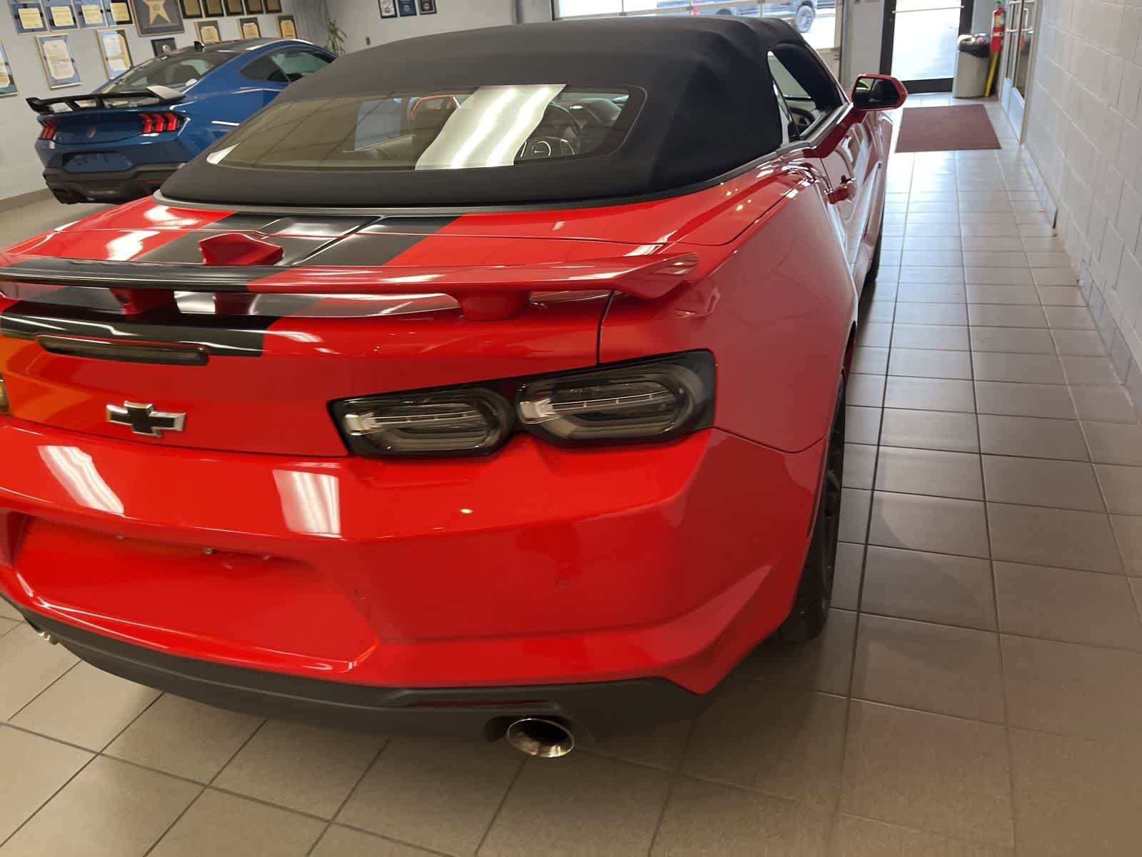 Used 2021 Chevrolet Camaro SS RWD image 14