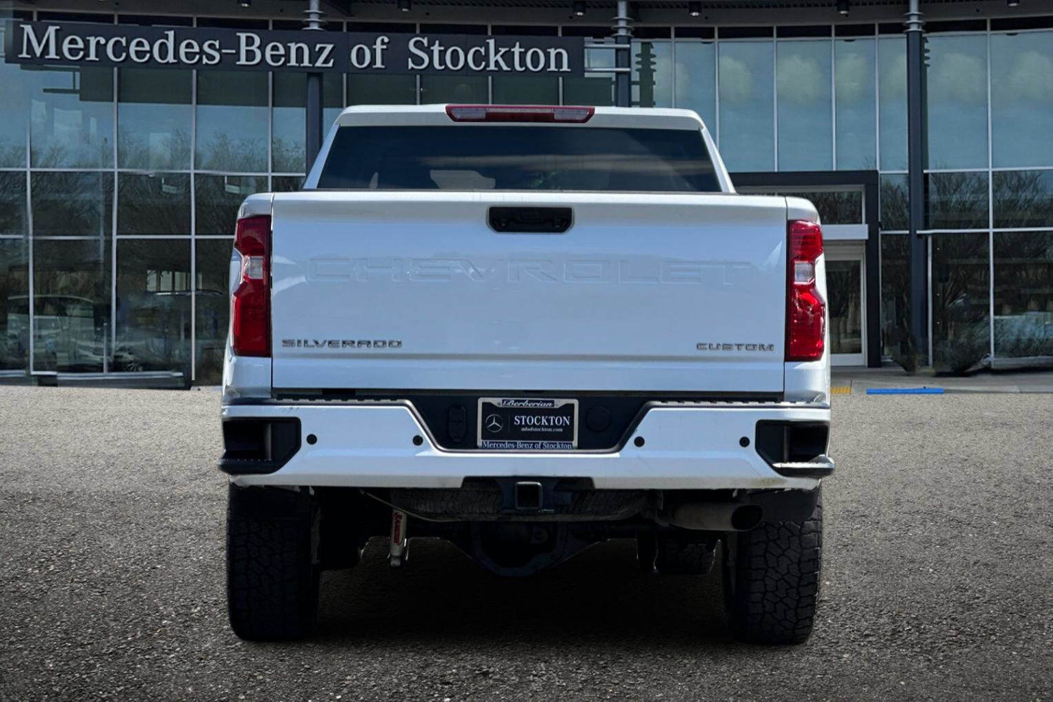 Used 2024 Chevrolet Silverado 2500 Custom w/ Custom Value Package image 5