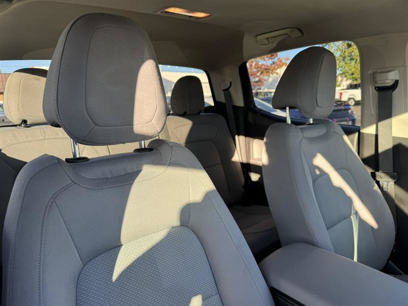Used 2016 Chevrolet Colorado LT w/ LT Convenience Package AWD/4WD image 15