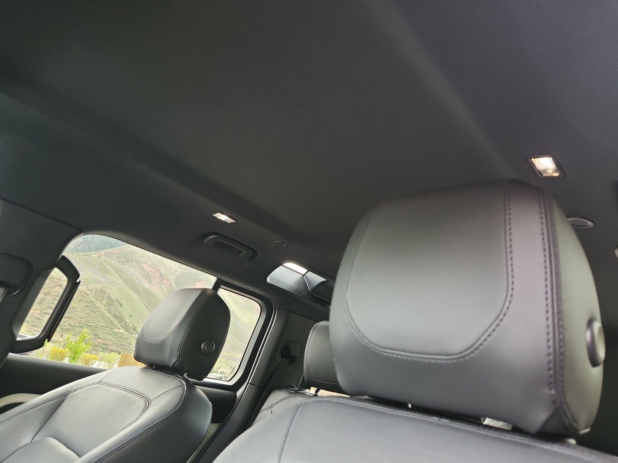 Certified 2023 Land Rover Defender 110 S AWD/4WD image 20