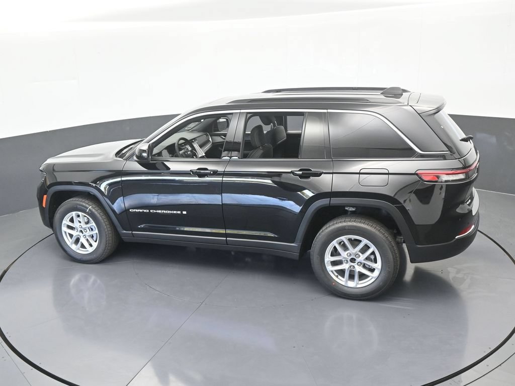 New 2026 Jeep Grand Cherokee Laredo X AWD/4WD image 42