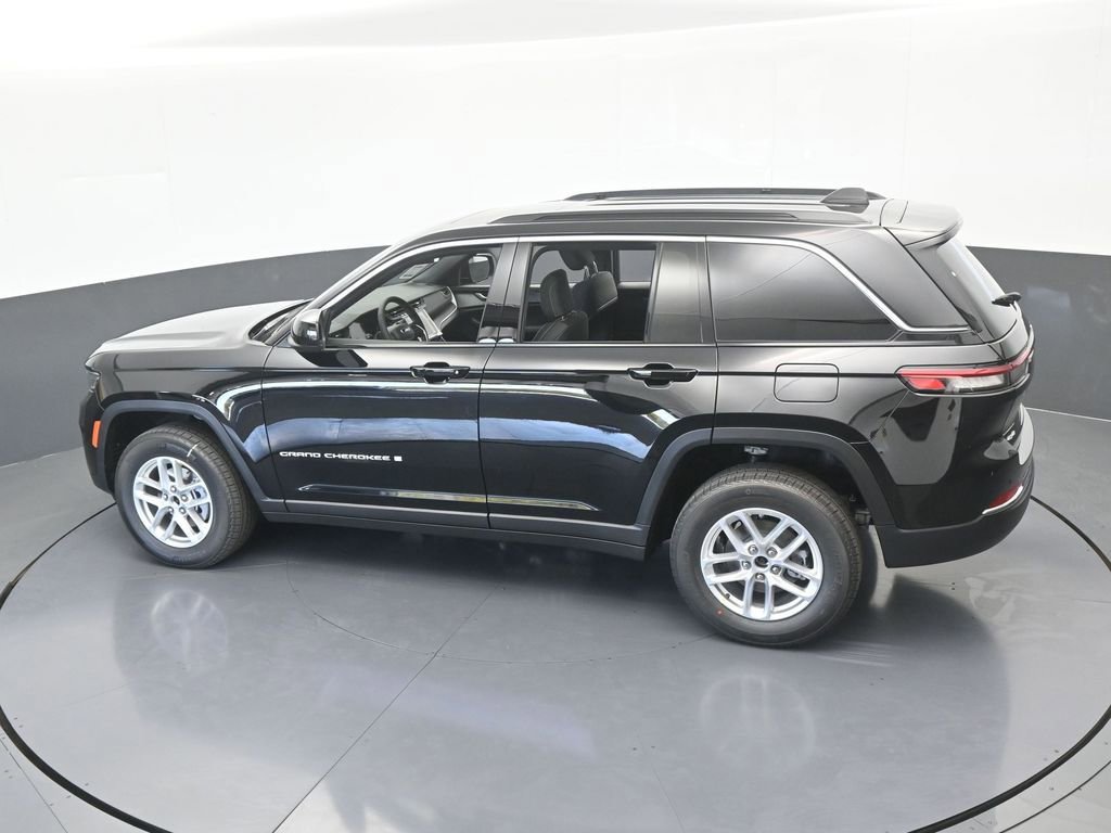 New 2026 Jeep Grand Cherokee Laredo X AWD/4WD image 42