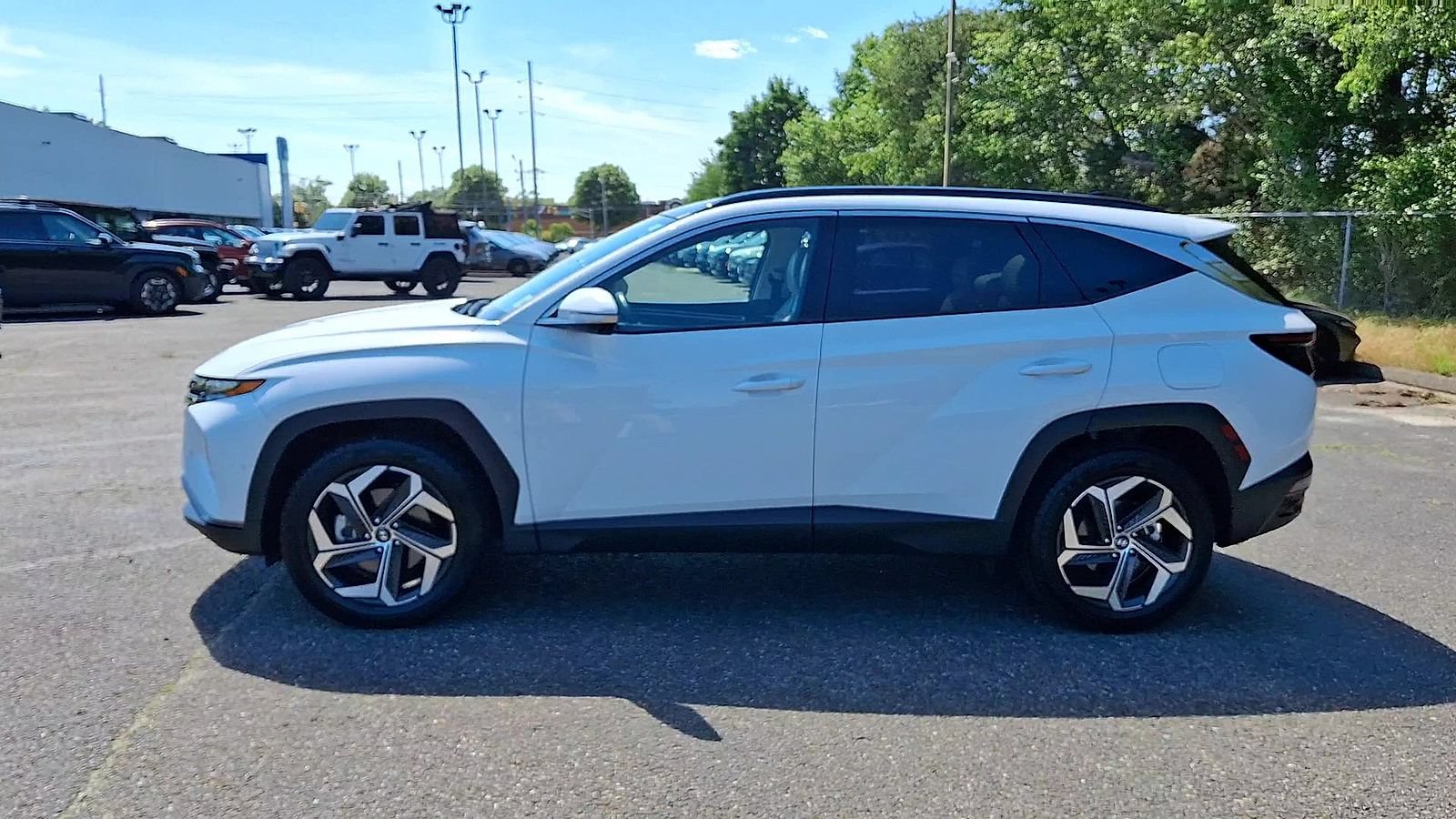 Certified 2024 Hyundai Tucson Limited AWD/4WD image 5