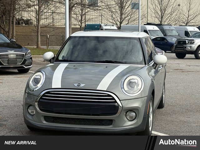 Used 2016 MINI Cooper 4-Door Hardtop image 1