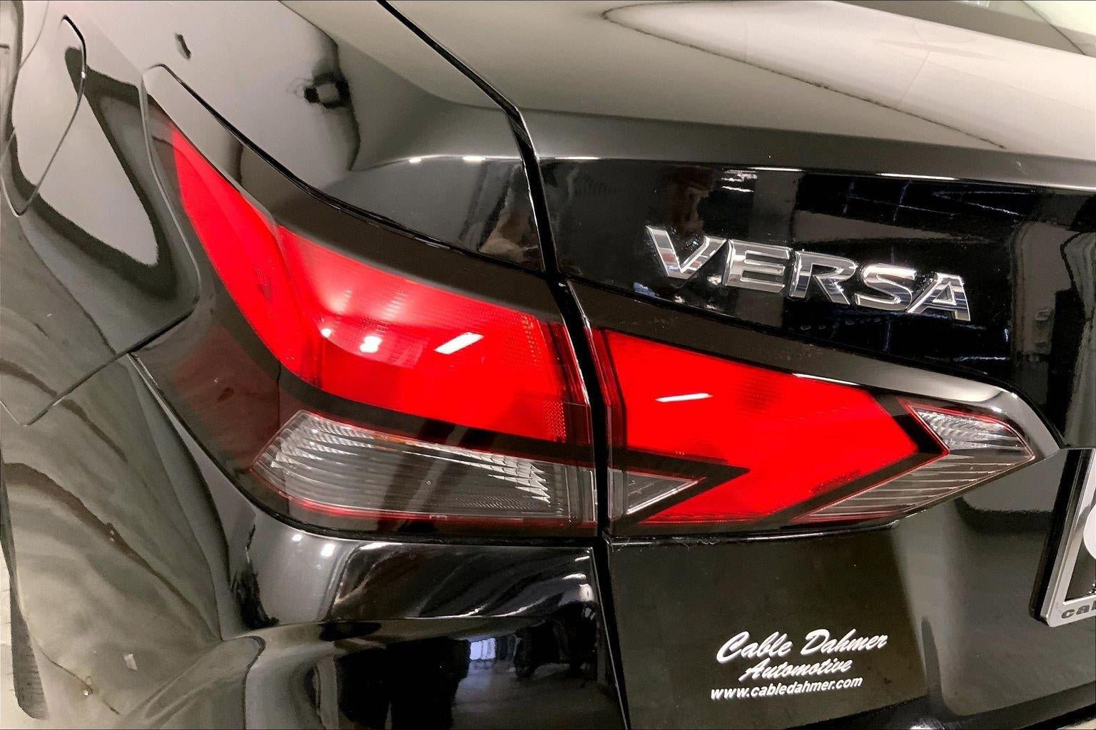 Used 2025 Nissan Versa SV FWD image 27