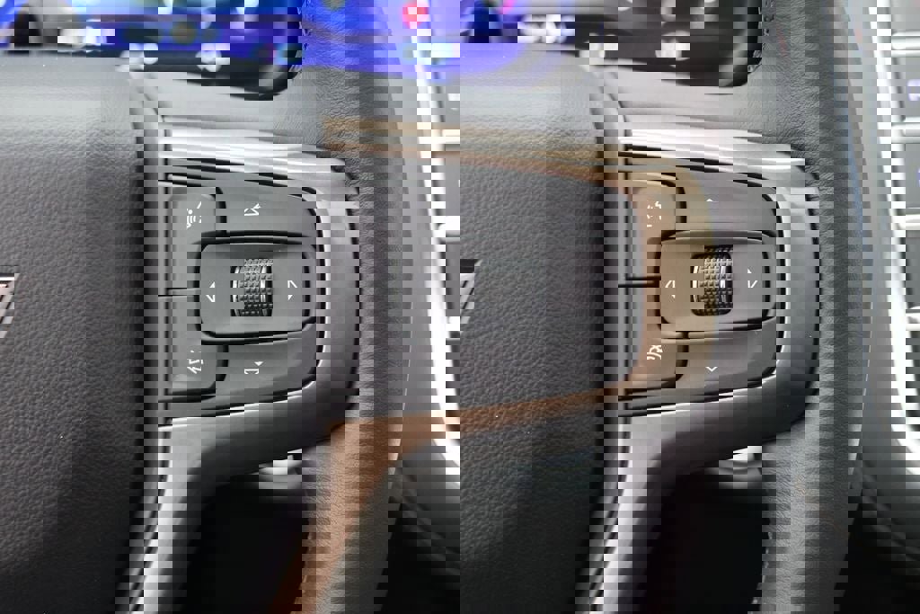 Used 2024 Chevrolet Tahoe High Country w/ Advanced Technology Package image 28