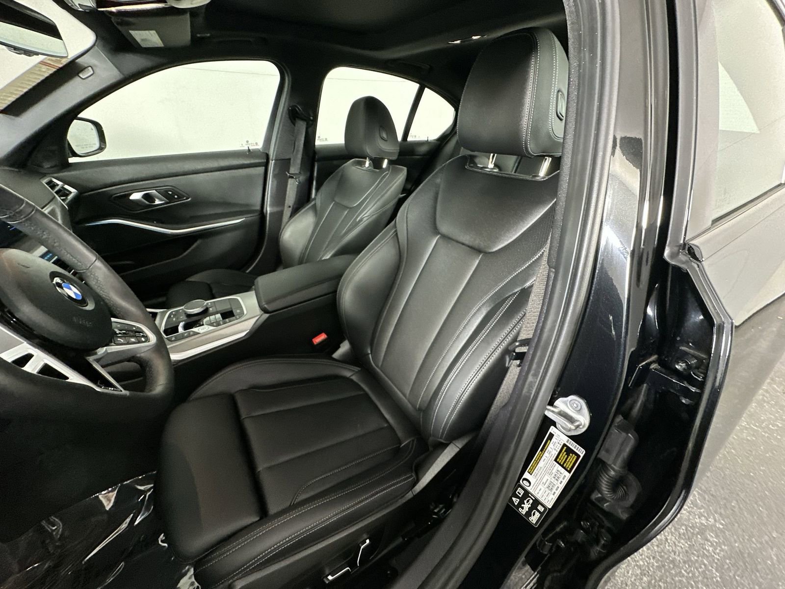 Used 2026 BMW 330i xDrive Sedan image 11