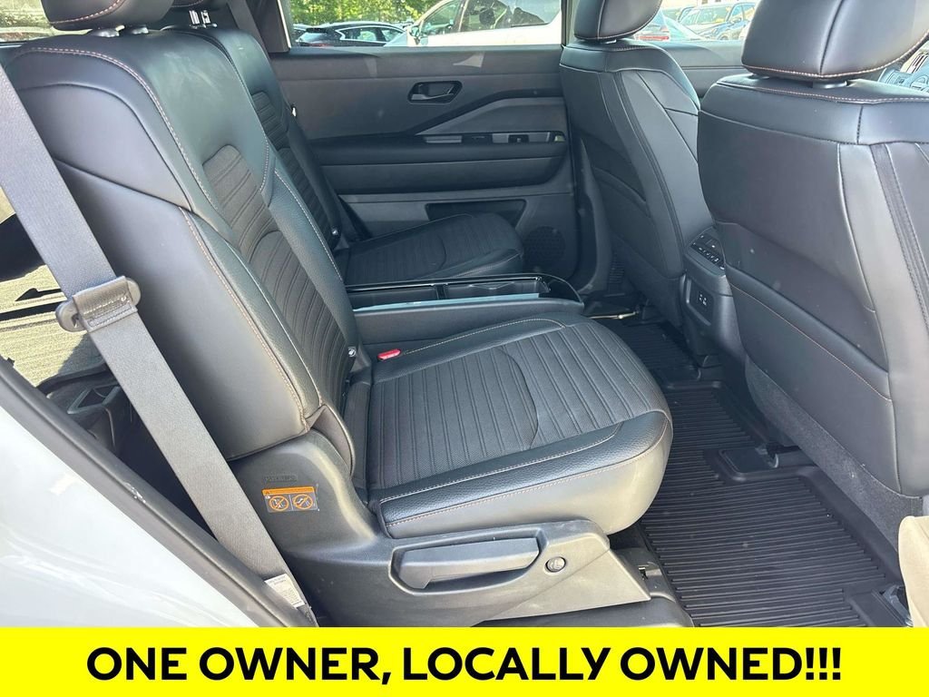 Used 2024 Nissan Pathfinder Rock Creek AWD/4WD image 14