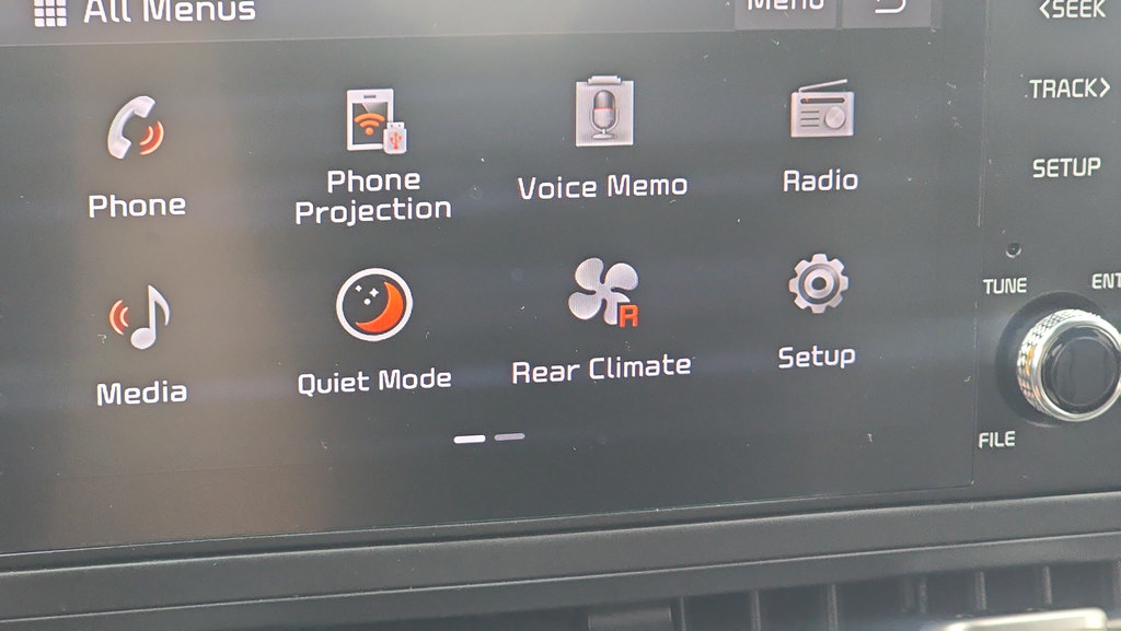 Used 2023 Kia Carnival LX FWD image 19