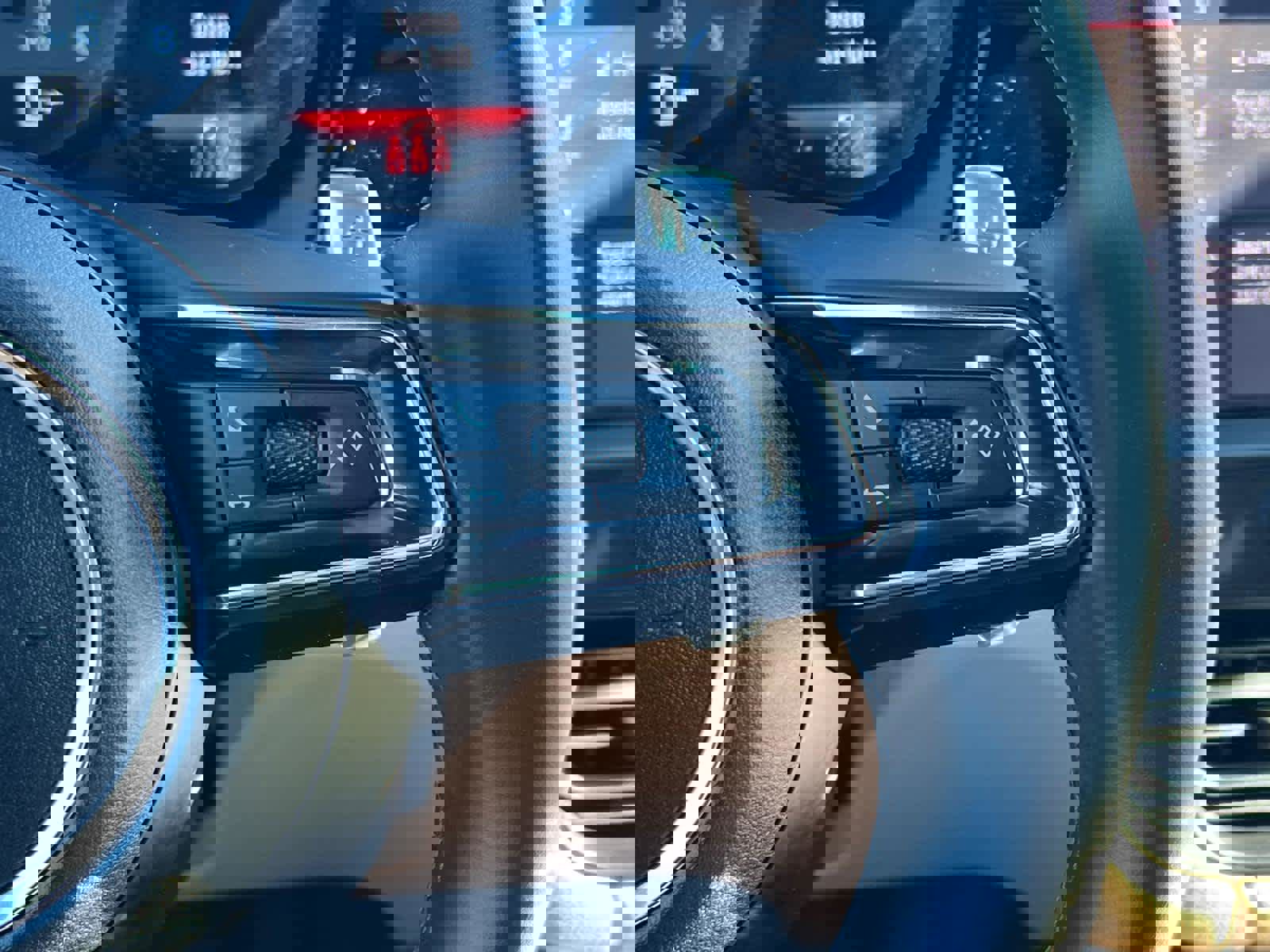 Used 2025 Porsche Macan image 20