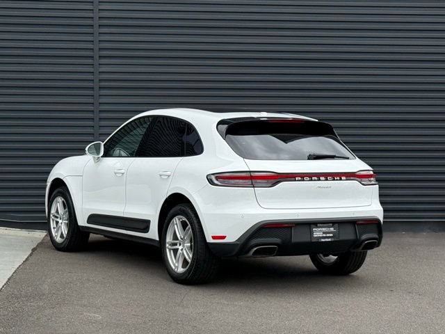 Certified 2026 Porsche Macan AWD/4WD image 3
