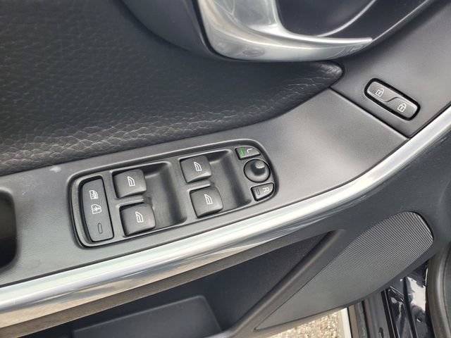 Used 2013 Volvo XC60 3.2 AWD/4WD image 10