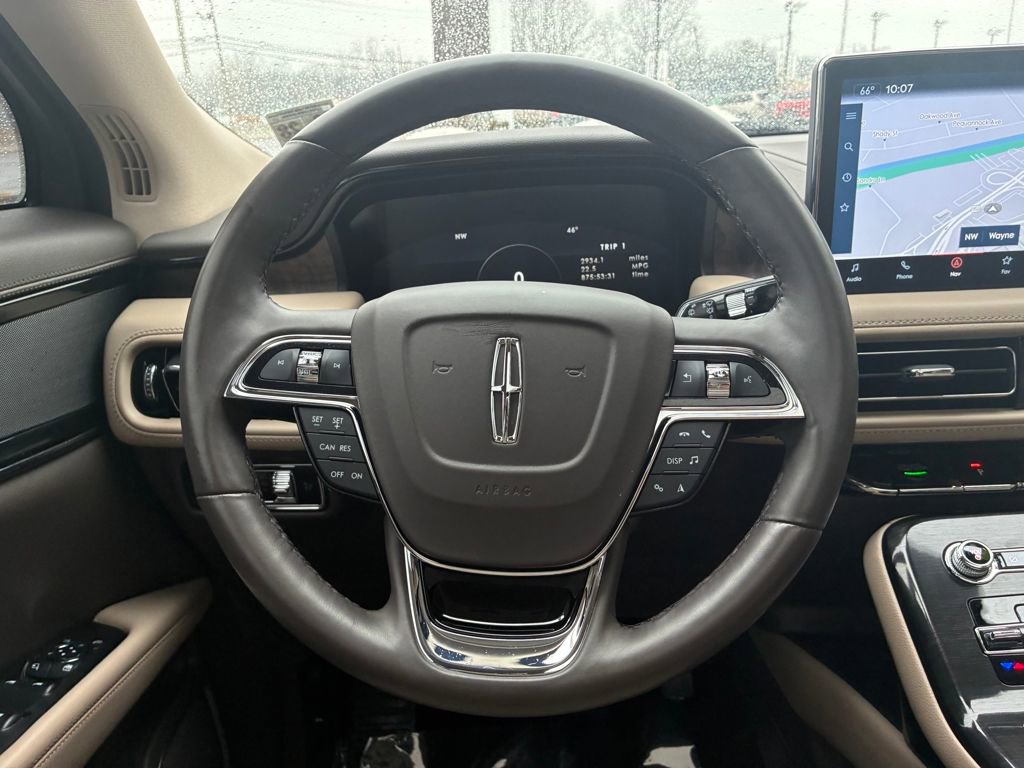 Certified 2023 Lincoln Nautilus Reserve image 24