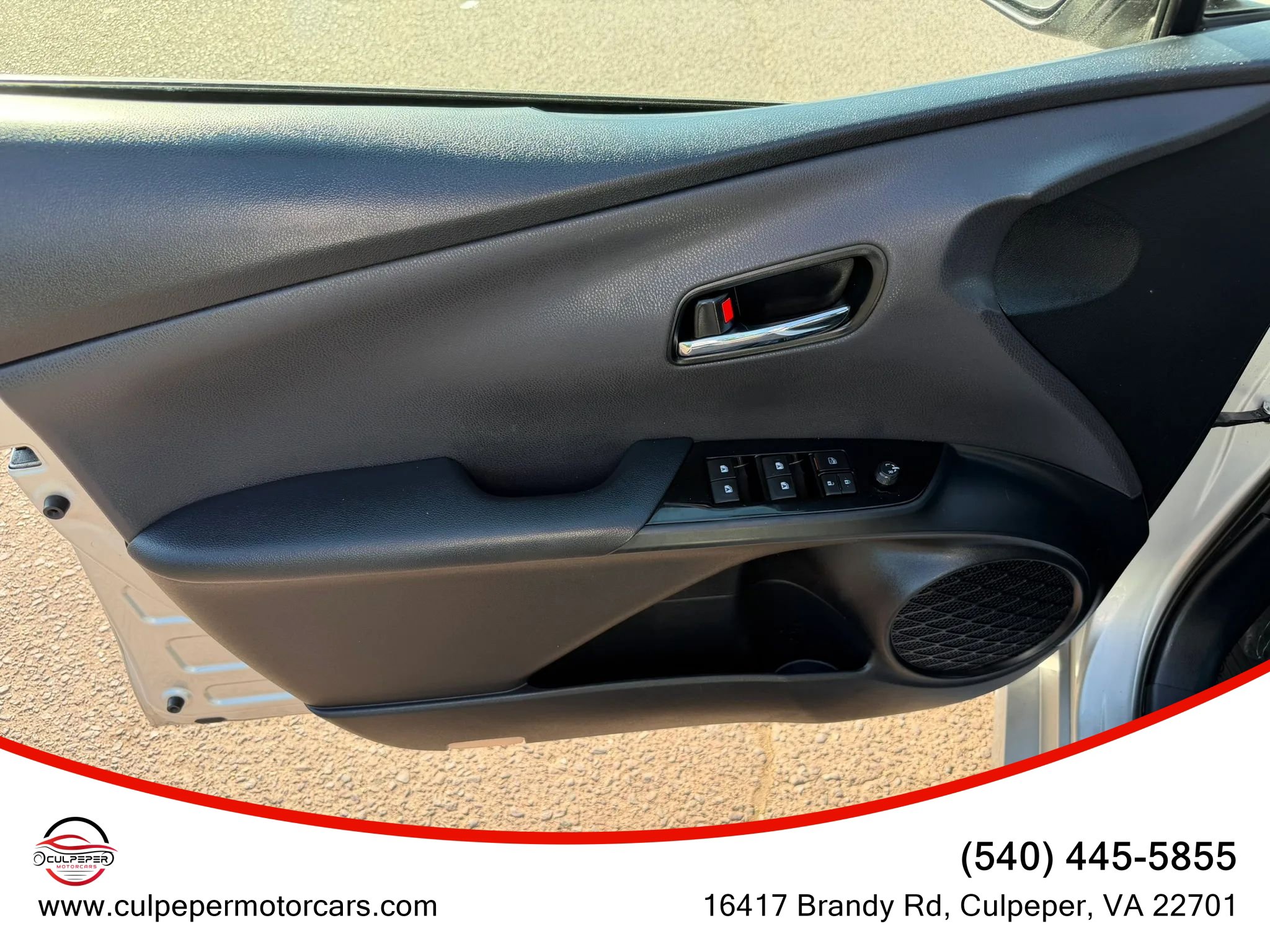 Used 2016 Toyota Prius Two FWD image 8