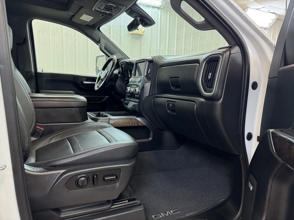 Used 2021 GMC Sierra 3500 Denali w/ Denali Ultimate Package image 27