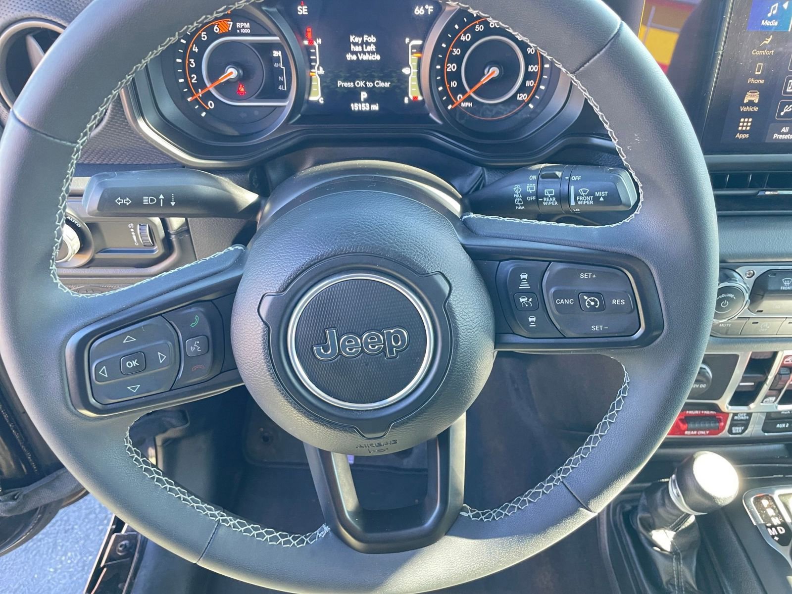 Used 2025 Jeep Wrangler Unlimited Rubicon image 28
