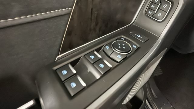 Used 2024 Ford F250 Lariat w/ Sport Appearance Package AWD/4WD image 11