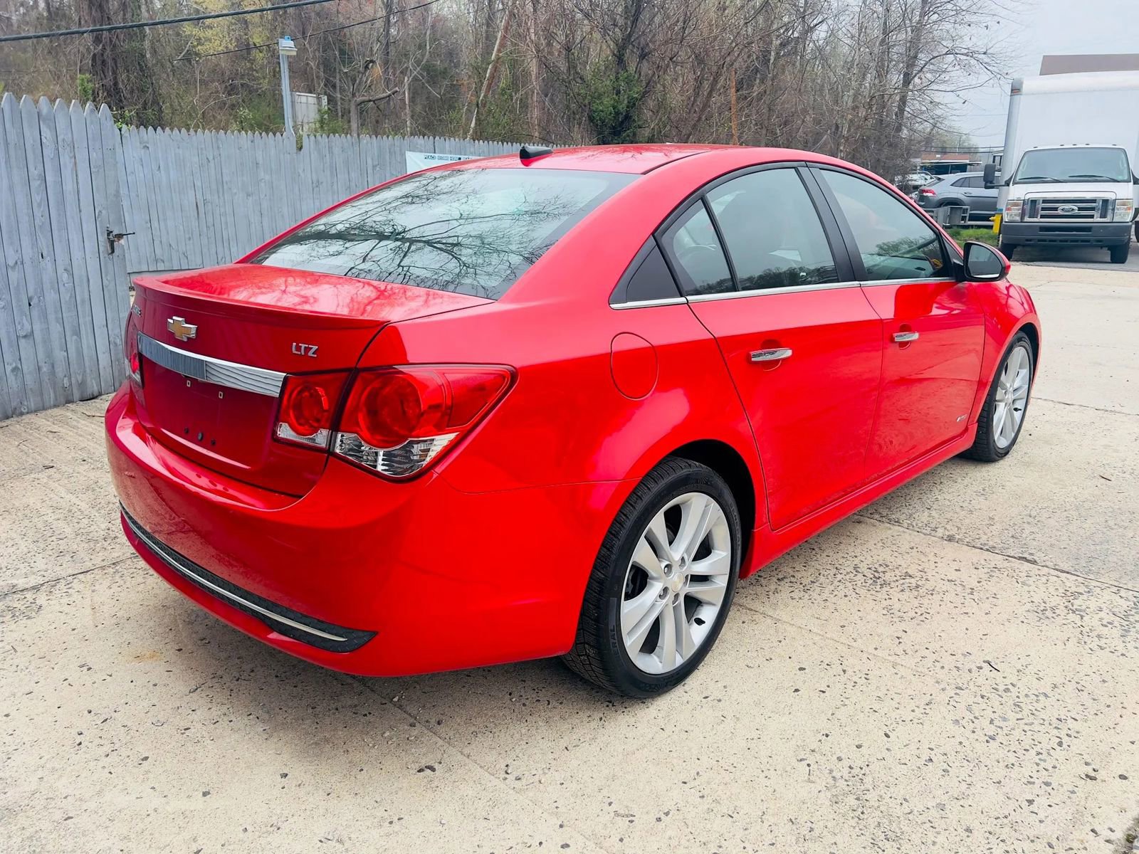 Used 2014 Chevrolet Cruze LTZ w/ RS Package FWD image 5