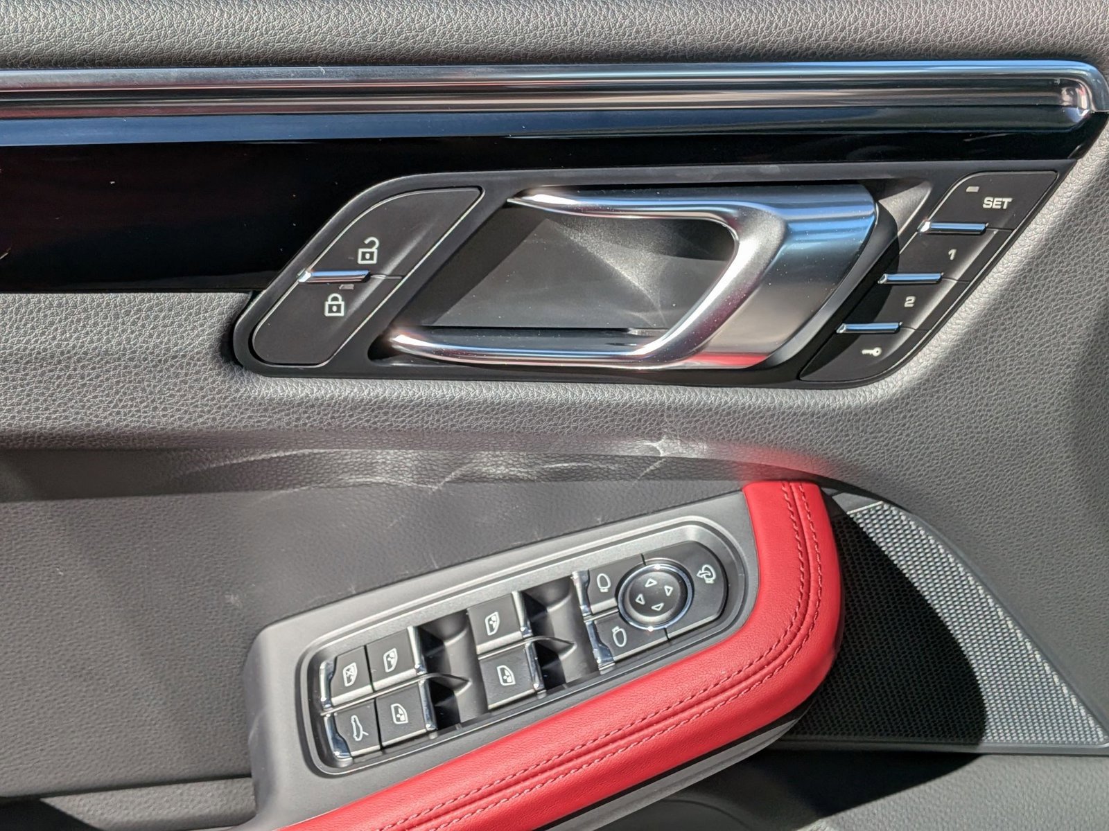 New 2026 Porsche Macan image 15