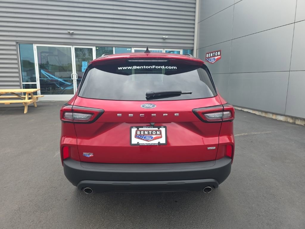 Used 2025 Ford Escape ST-Line w/ Equipment Group 301A image 9