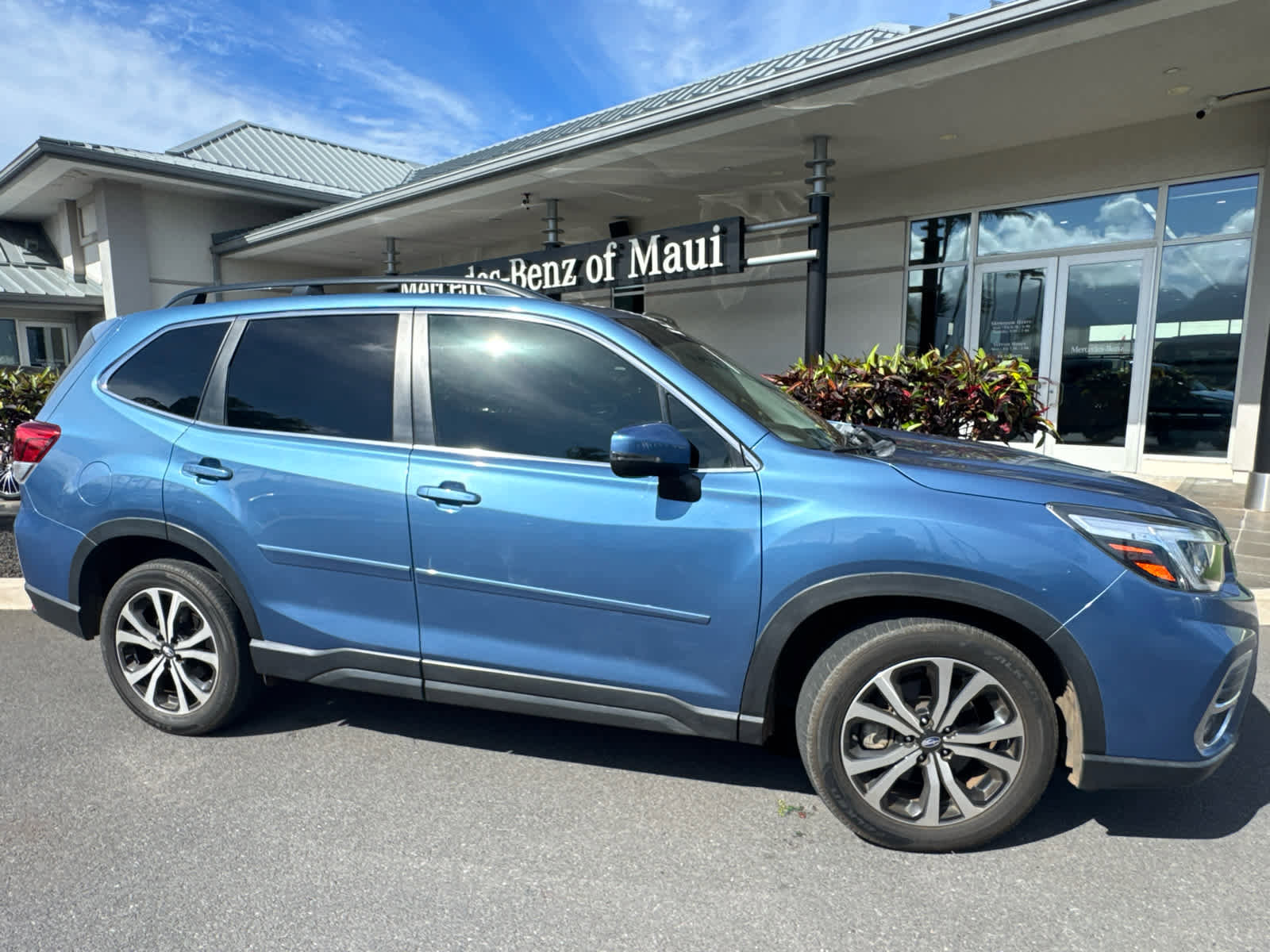Used 2019 Subaru Forester Limited AWD/4WD image 2