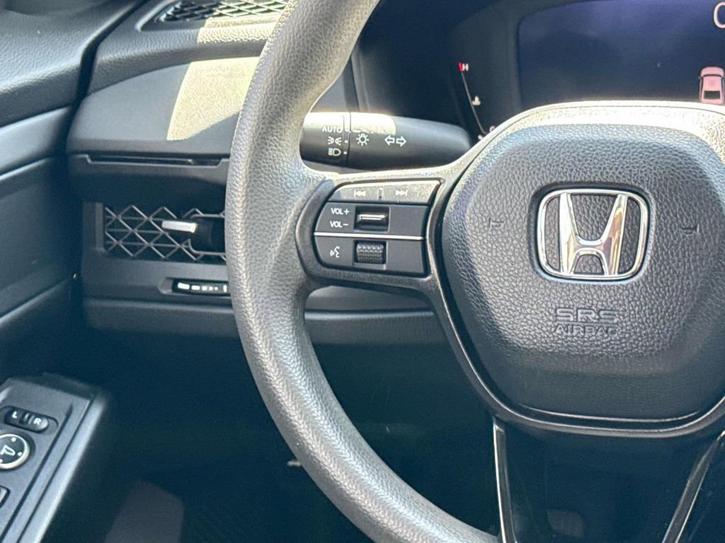 Used 2023 Honda Accord EX image 14