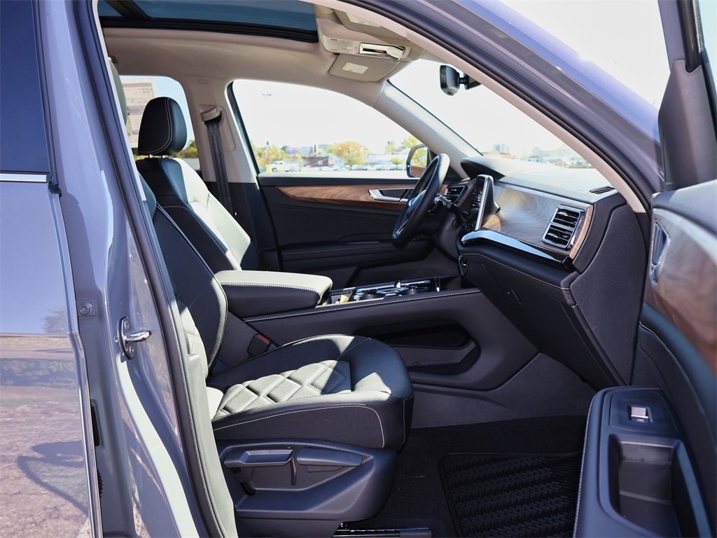 New 2026 Volkswagen Atlas SE image 30