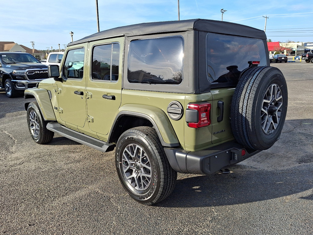 New 2026 Jeep Wrangler Sahara image 7