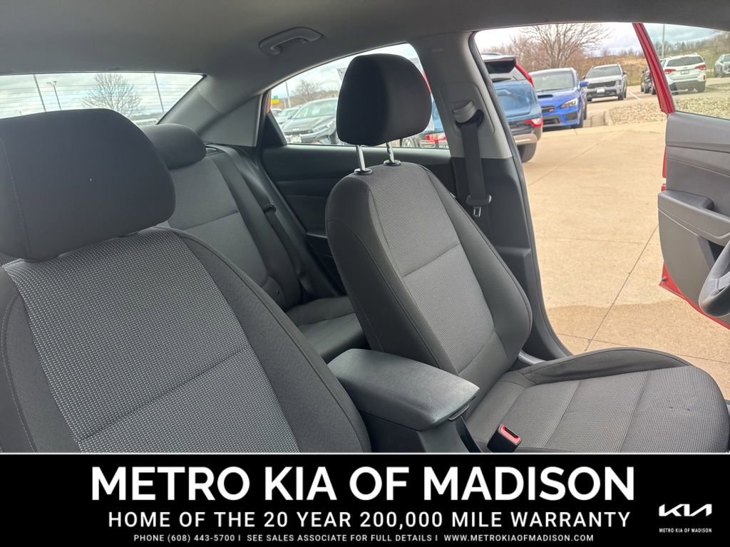 Used 2022 Hyundai Accent SEL image 39