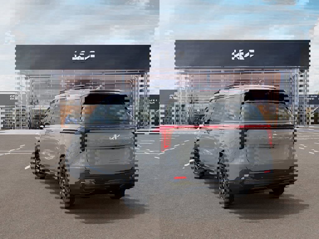 New 2025 Kia Carnival SX Prestige image 4