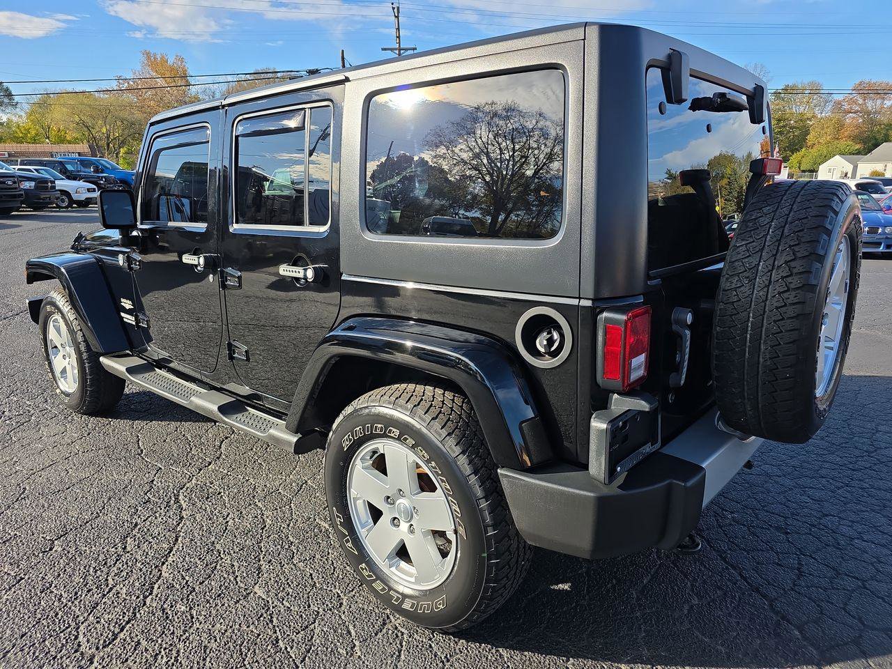Used 2011 Jeep Wrangler Unlimited Sahara w/ Dual Top Group image 20