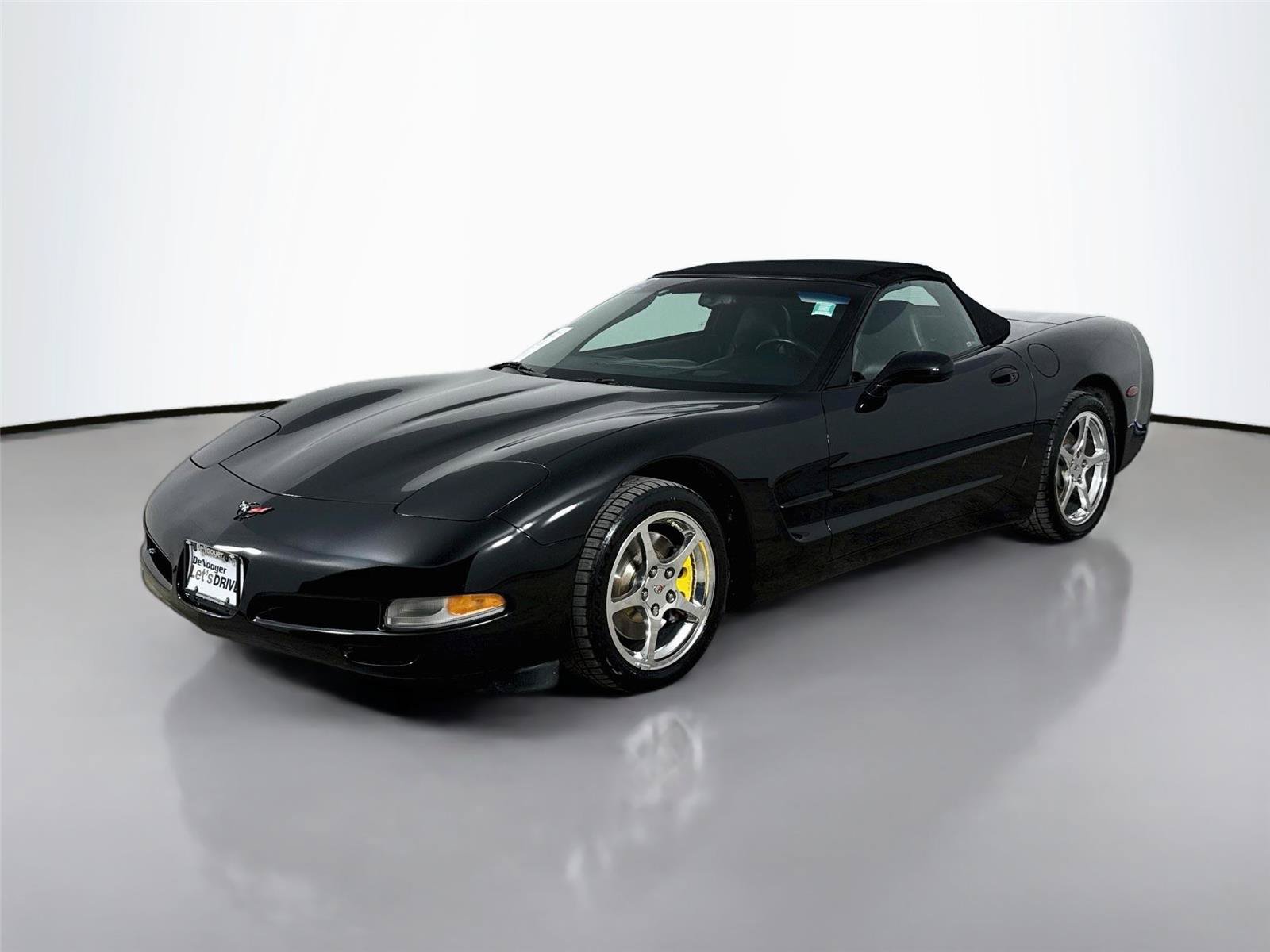 Used 2004 Chevrolet Corvette Convertible w/ Preferred Equipment Group RWD image 5