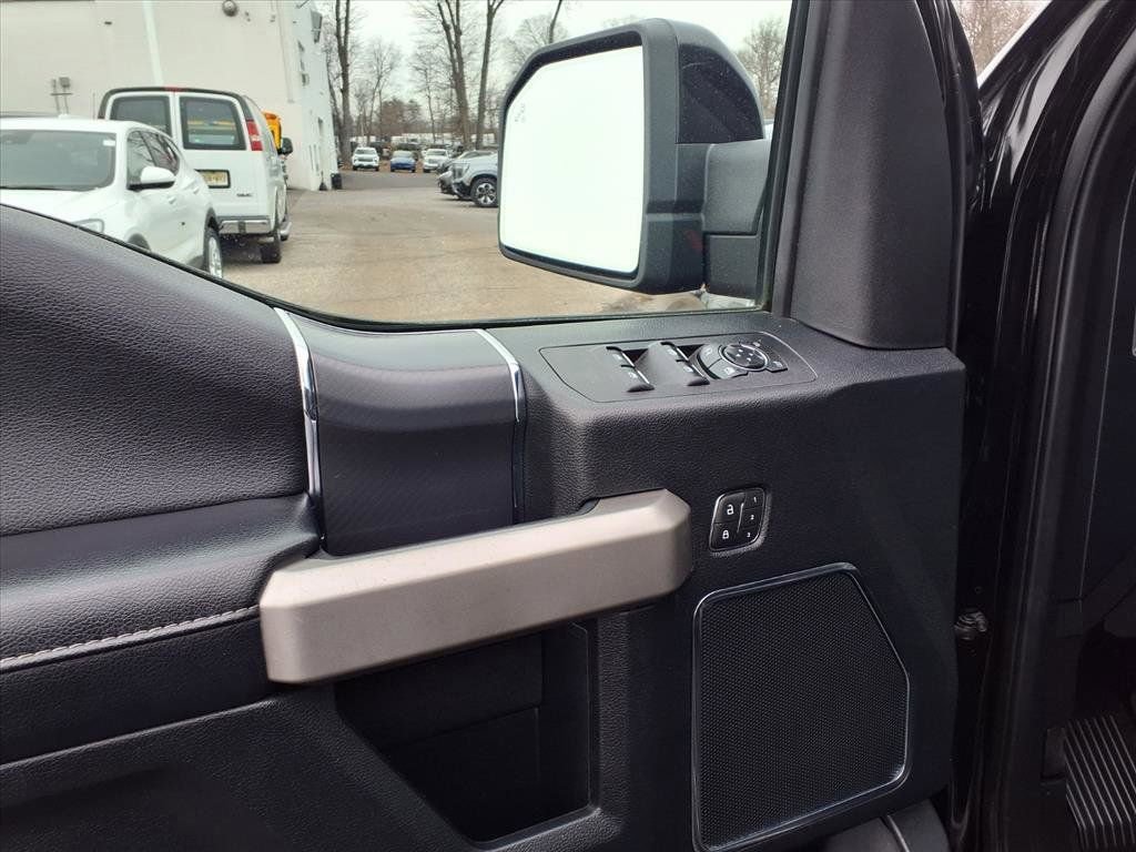 Used 2020 Ford F150 Lariat image 12