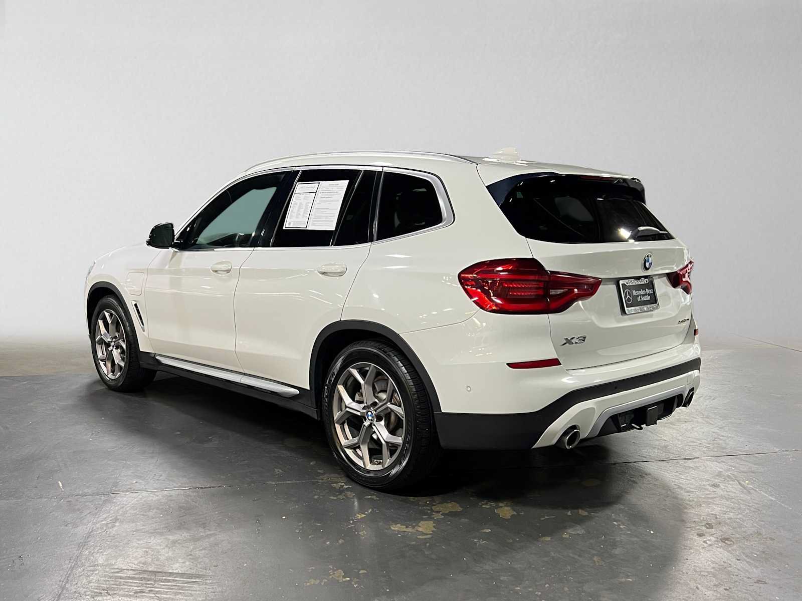 Used 2021 BMW X3 xDrive30e w/ Premium Package AWD/4WD image 5