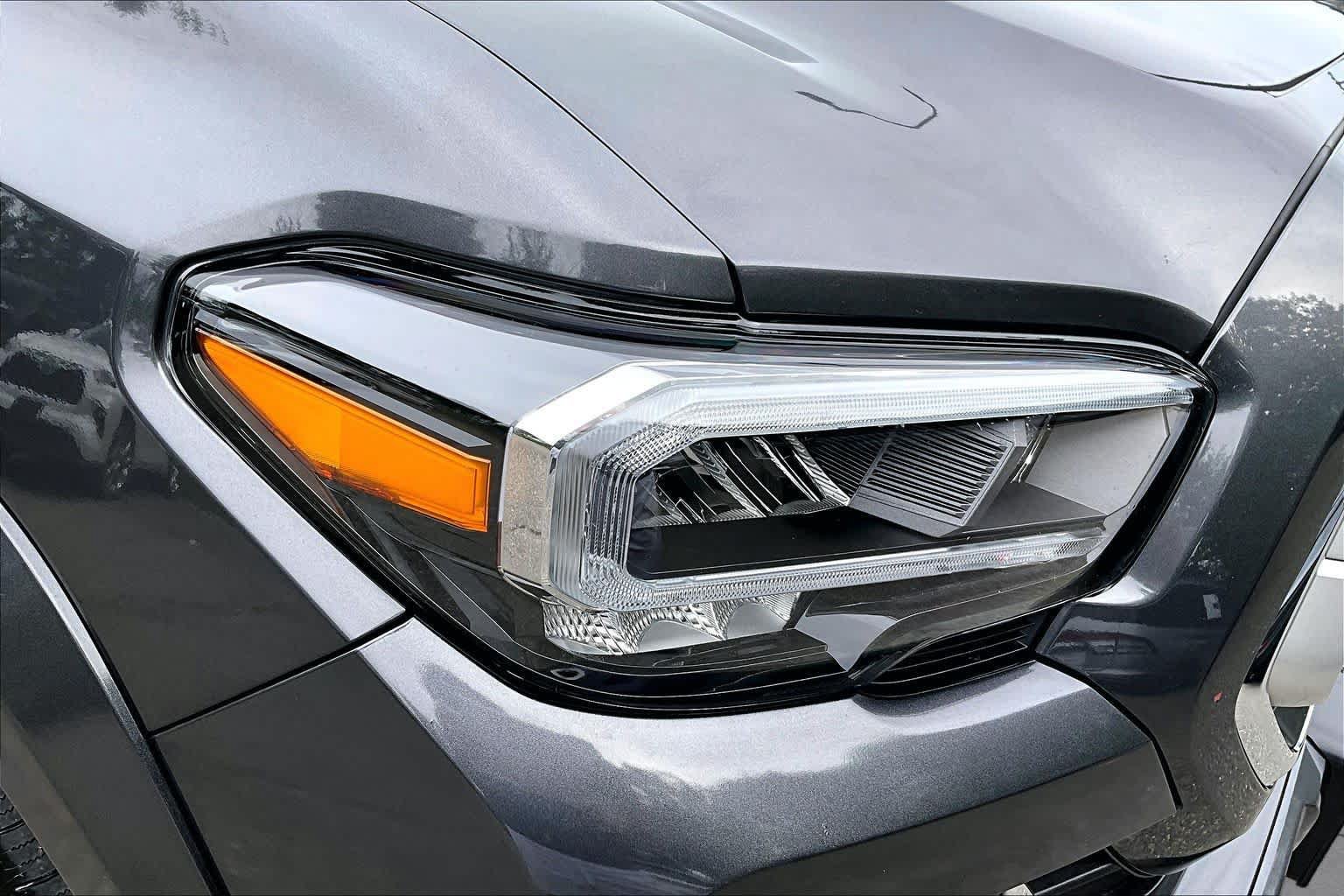 Used 2023 Toyota Tacoma Limited AWD/4WD image 26