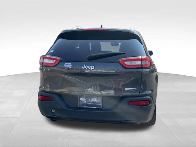 Used 2015 Jeep Cherokee Latitude FWD image 4