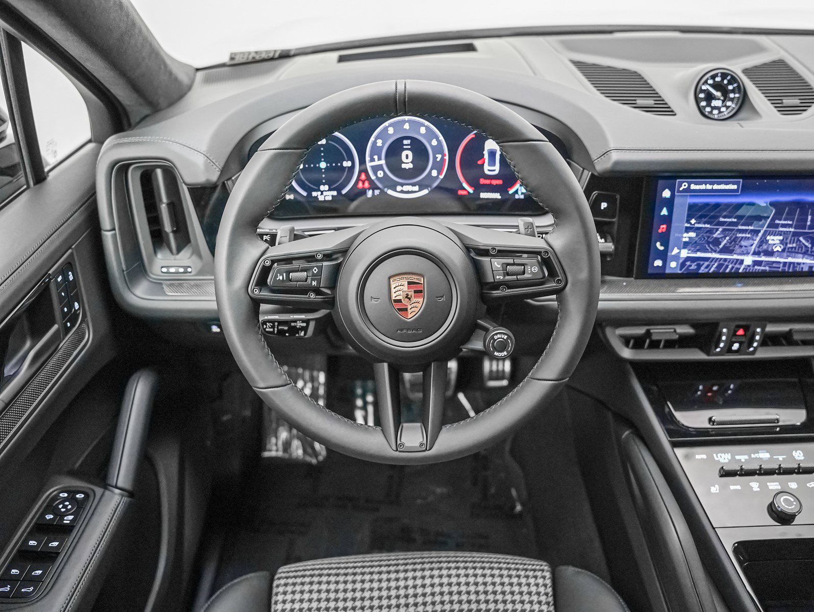 New 2026 Porsche Cayenne GTS image 16
