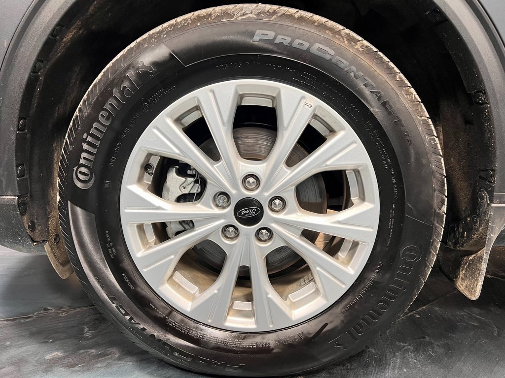 Used 2025 Ford Escape Active w/ Active Premium Tech Pack image 23