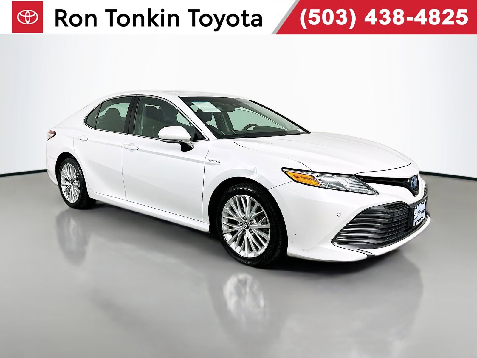 Used 2018 Toyota Camry XLE w/ Audio Package FWD image 1