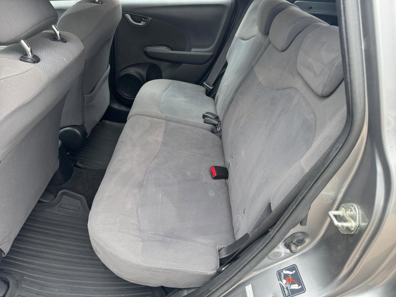 Used 2010 Honda Fit image 6