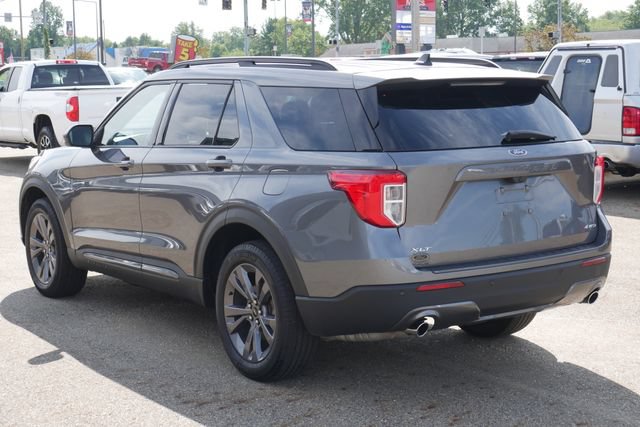 Used 2023 Ford Explorer XLT w/ Equipment Group 202A AWD/4WD image 10