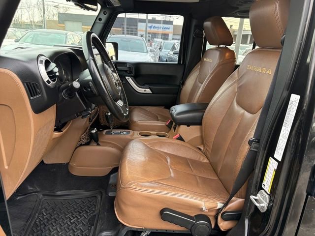 Used 2013 Jeep Wrangler Unlimited Sahara w/ Dual Top Group image 10