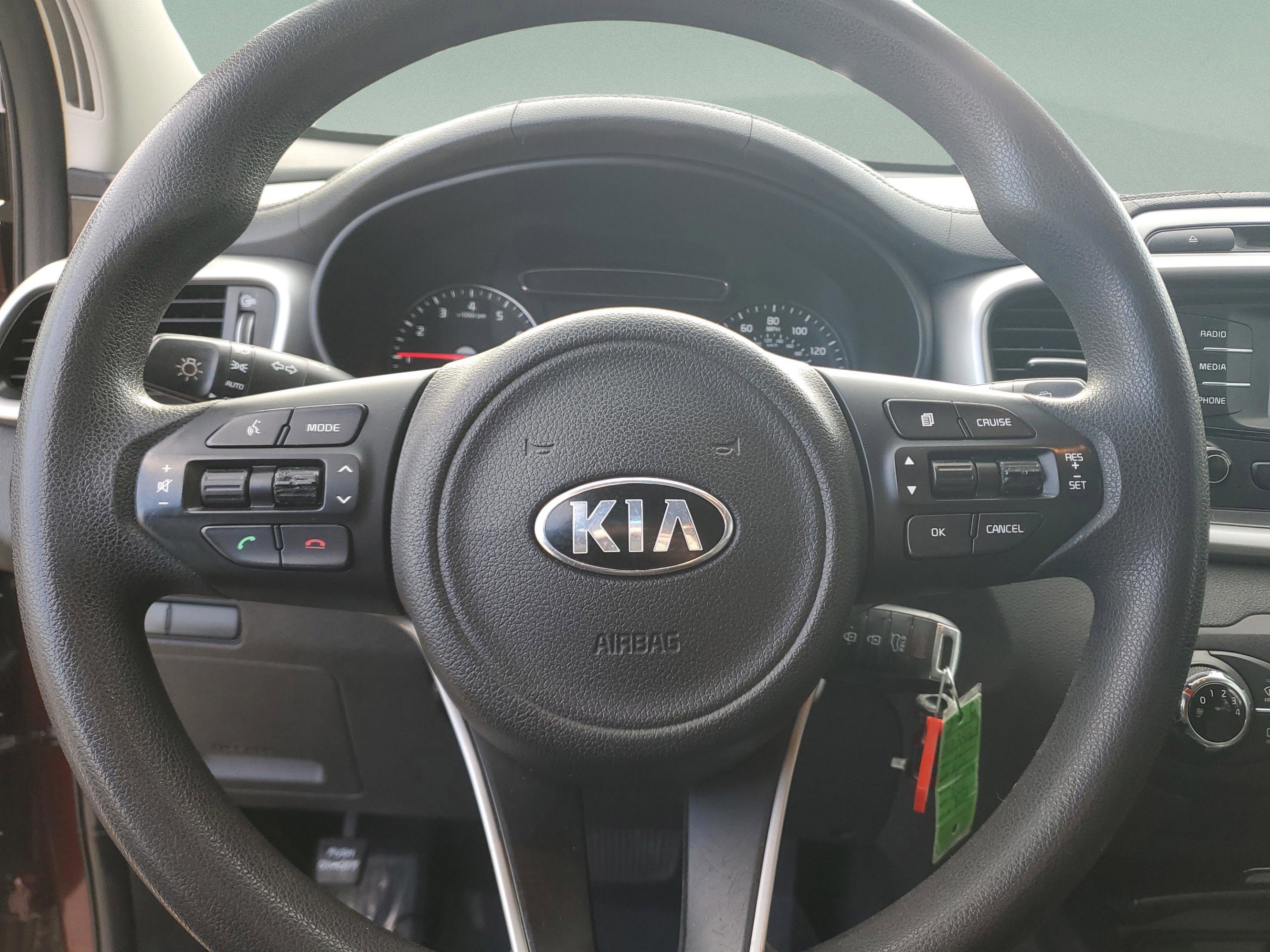 Certified 2017 Kia Sorento LX image 19