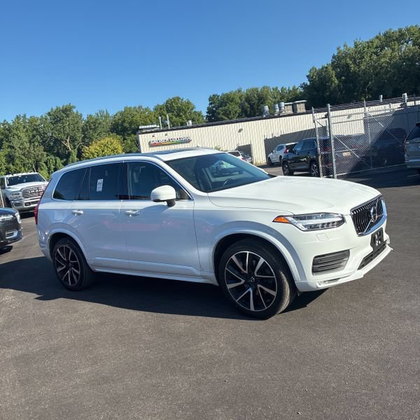 Used 2021 Volvo XC90 T6 Momentum w/ Advanced Package AWD/4WD image 5