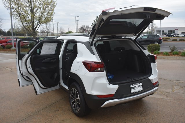 New 2026 Chevrolet TrailBlazer LT w/ Convenience Package FWD image 17