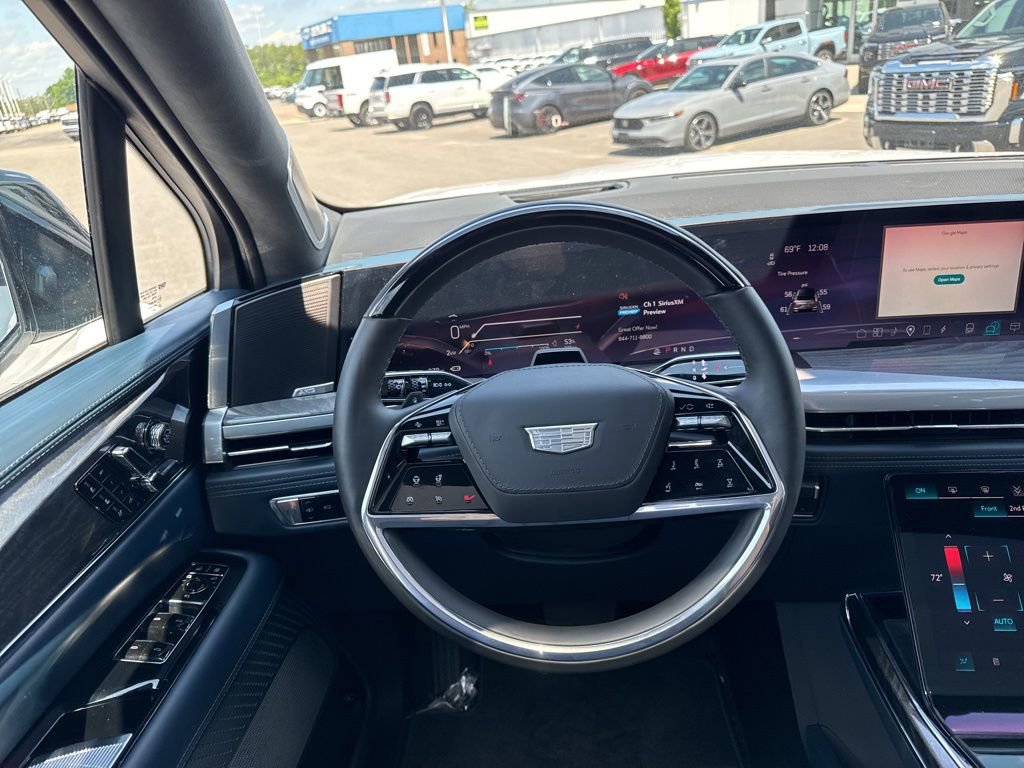 Used 2025 Cadillac Escalade IQ Luxury 2 AWD/4WD image 17